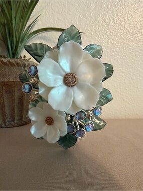 NEW Magnolia Gems Wallflowers Plug White Flower Bath & Body Works Unlit RARE